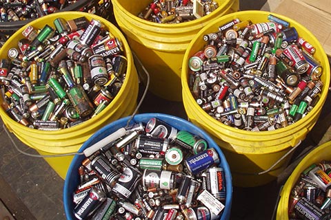 黑河北安电池电子回收-上门回收报废电池